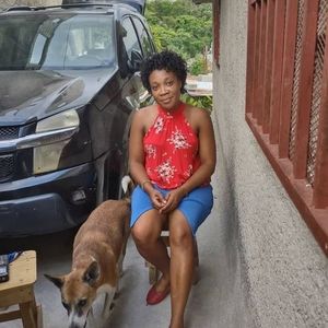 Meet your Posher, Emanuel